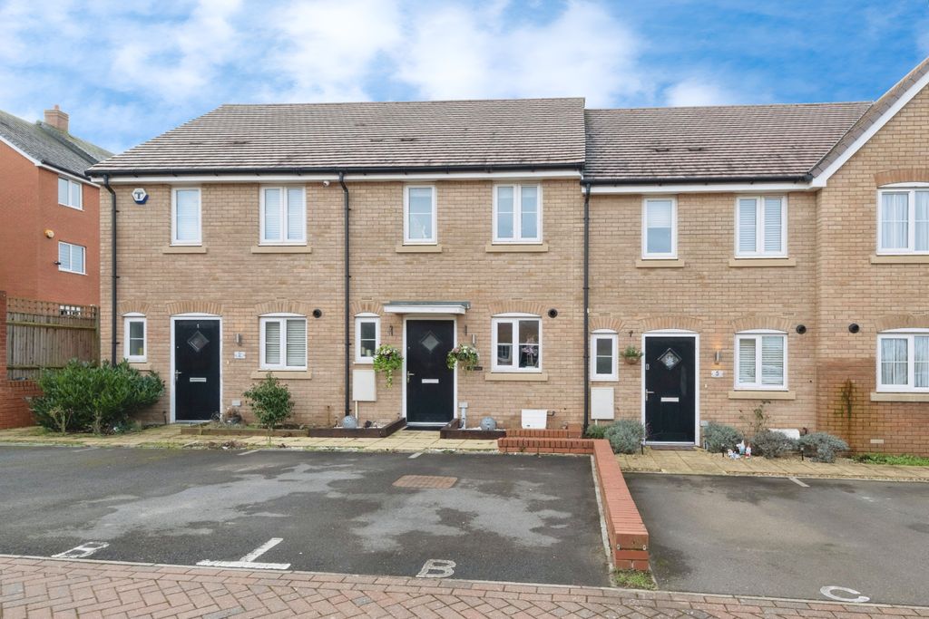 Property photo 2 of 18