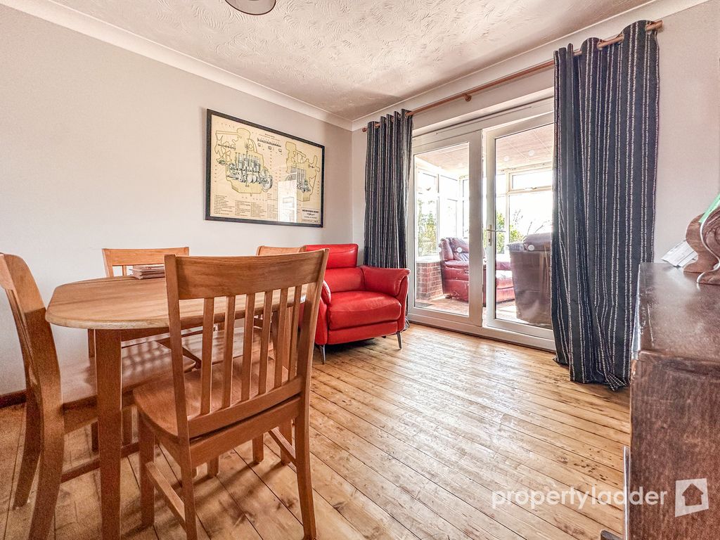 Property photo 3 of 26 Img_2545