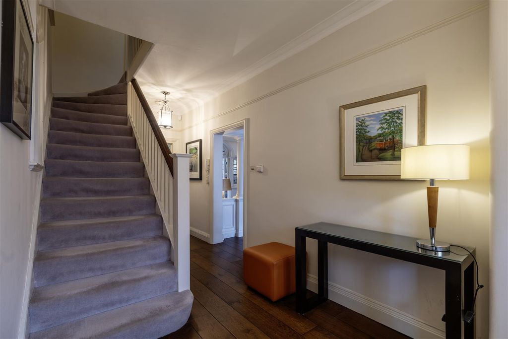 Property photo 2 of 15 7527_003.Jpg