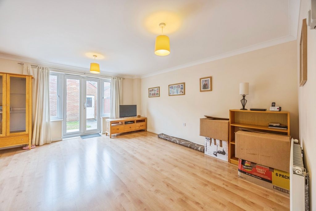 Property photo 3 of 20 Pbox-Img.Jpg