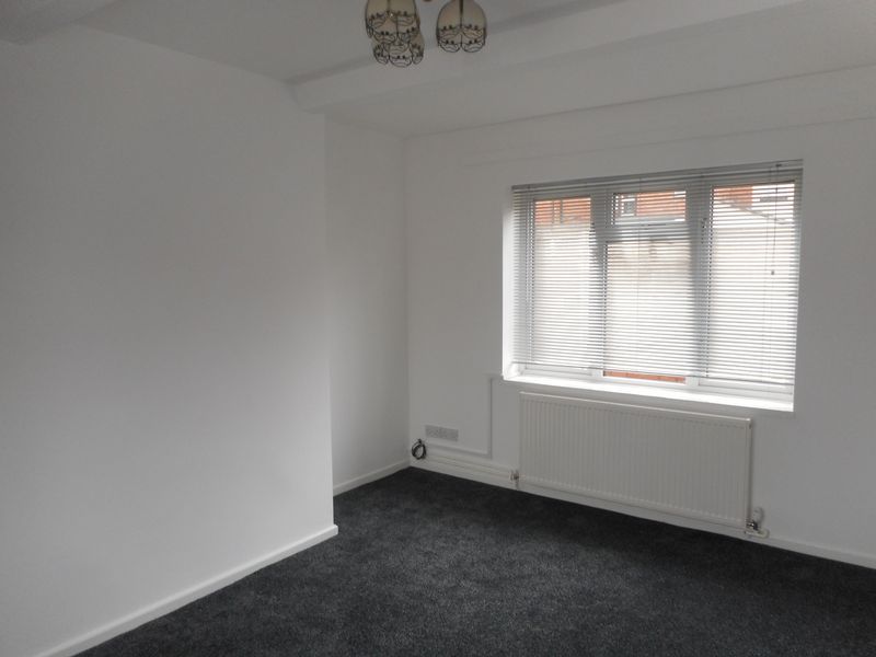 Property photo 2 of 8 Photo 2