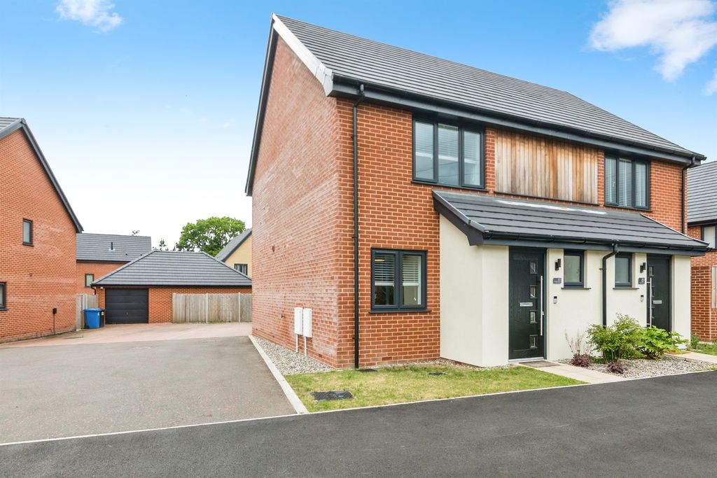 Property photo 2 of 16