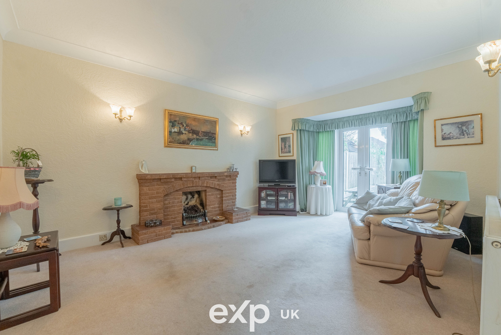 Property photo 3 of 23