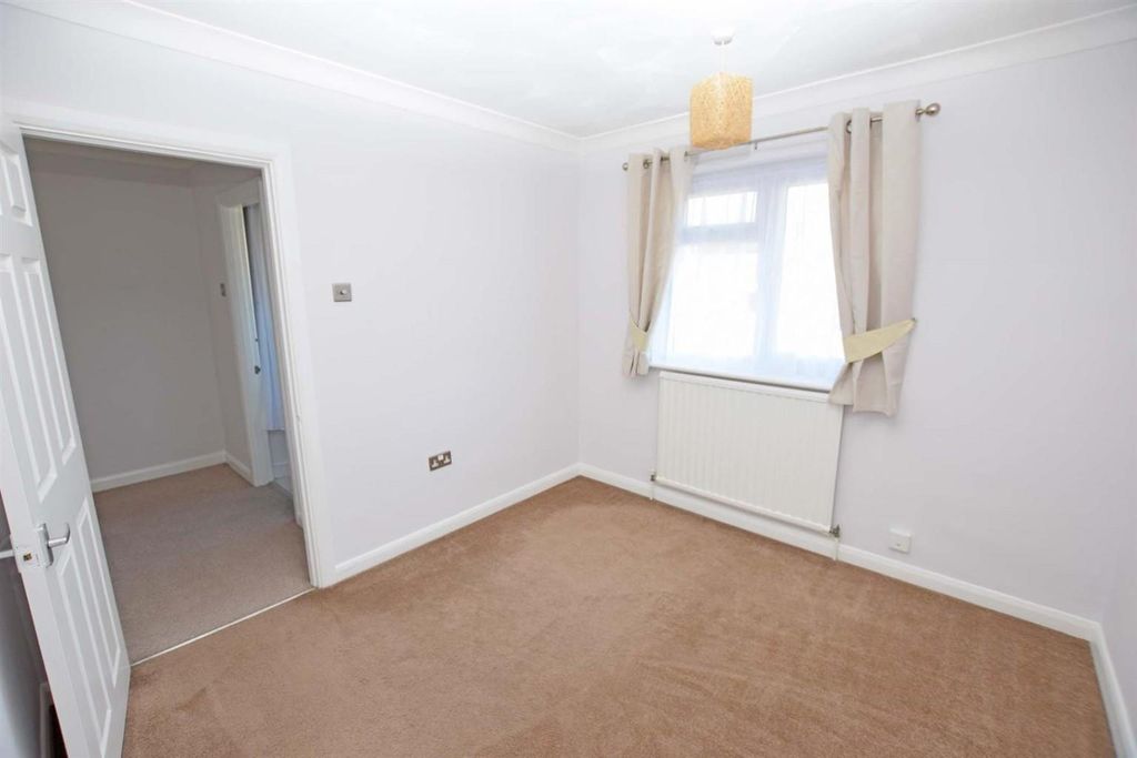 Property photo 2 of 8 File_0000000058B881F5838E3499E600ee95.Jpg