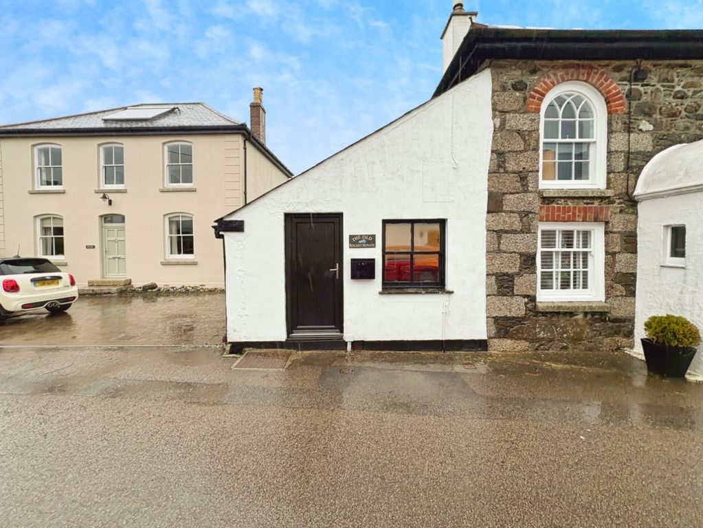 Property photo 1 of 11