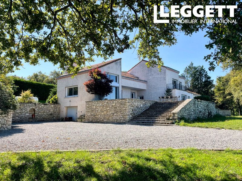 Property photo 2 of 10