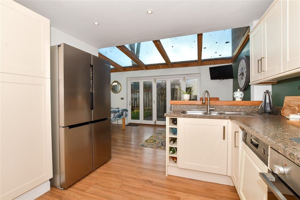 Property photo 3 of 13 Kitchen