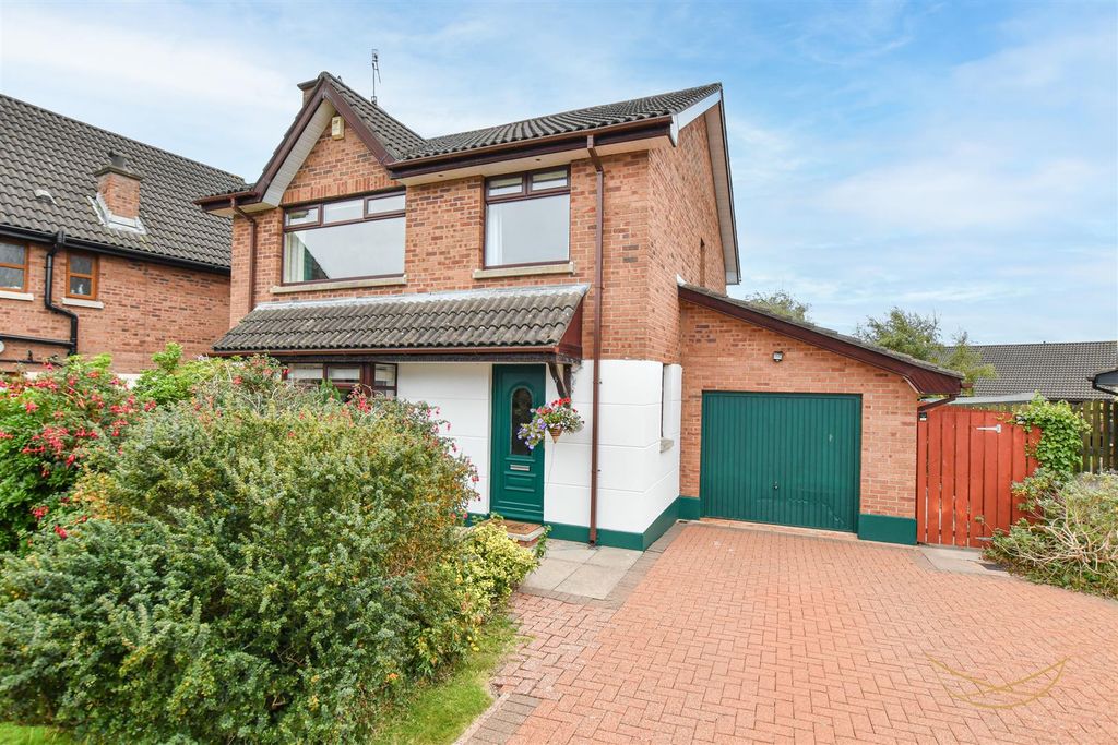 Property photo 3 of 41 Dhp-2.Jpg