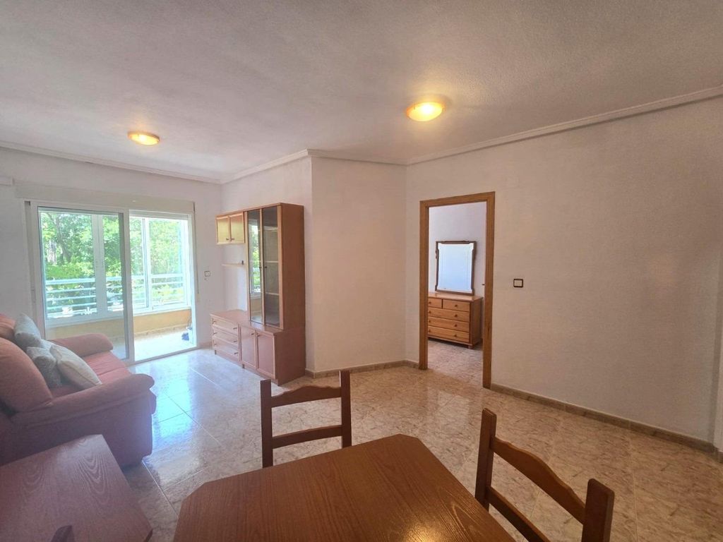 Property photo 2 of 31