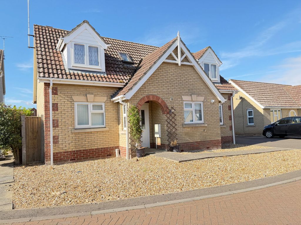 Property photo 1 of 18