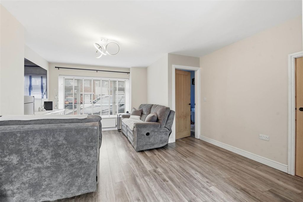 Property photo 3 of 21 21 Benn Road (25 Of 27).Jpg