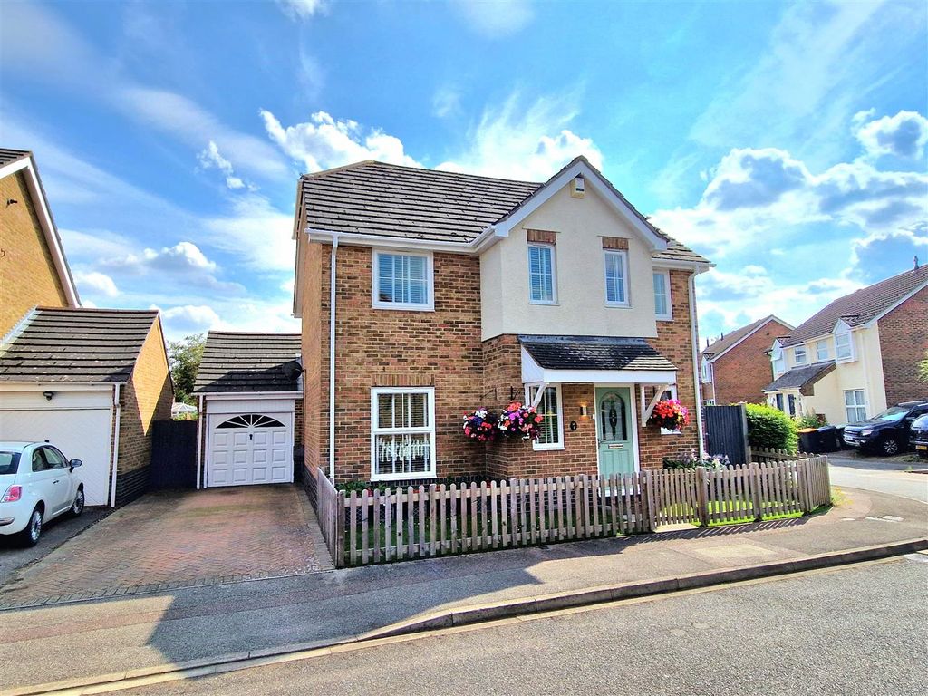 Property photo 1 of 23