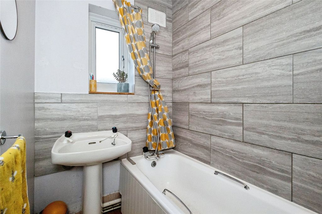 Property photo 3 of 19 Picture No. 08