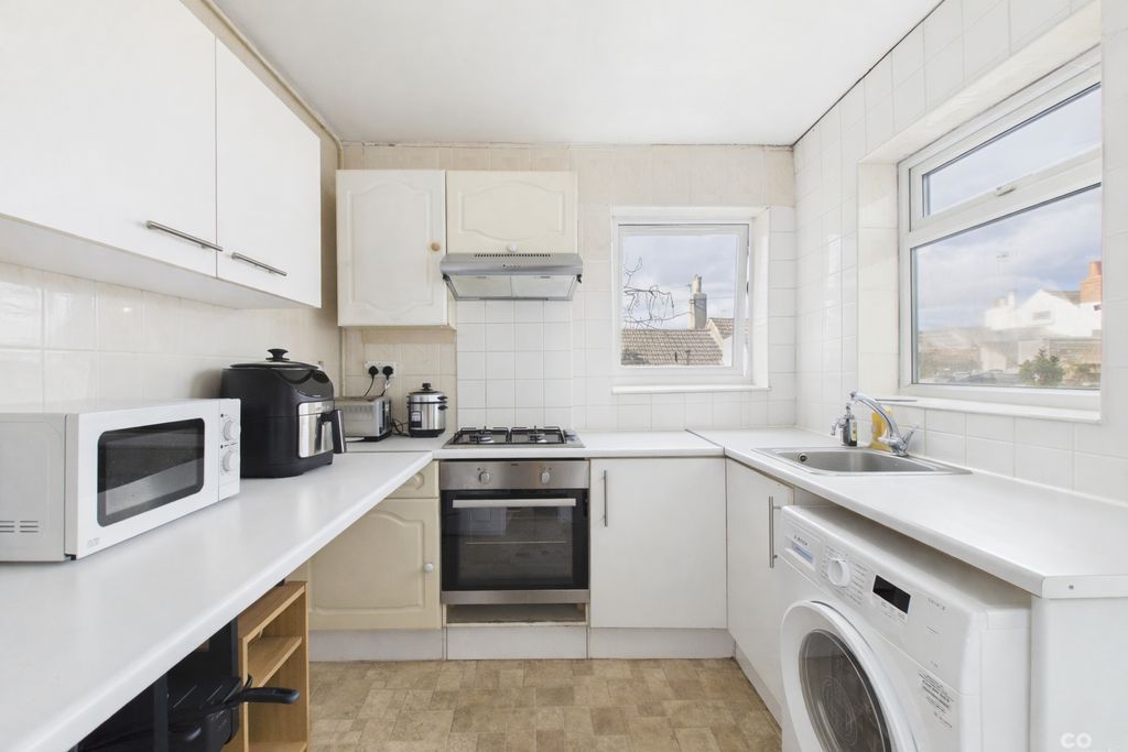 Property photo 2 of 11 Photo 19