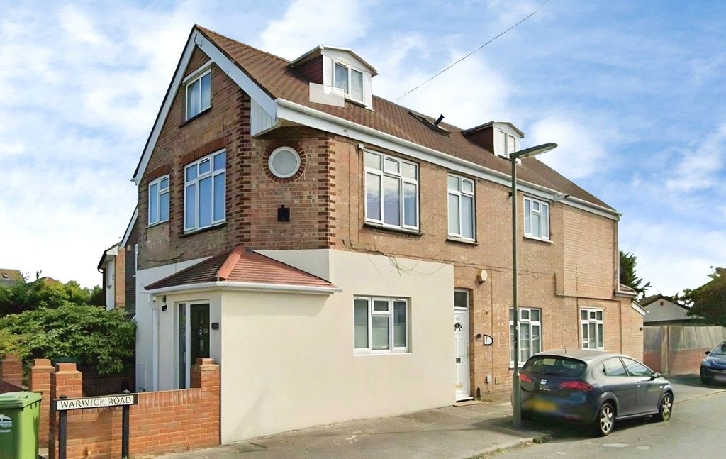 Property photo 1 of 7 Exterior
