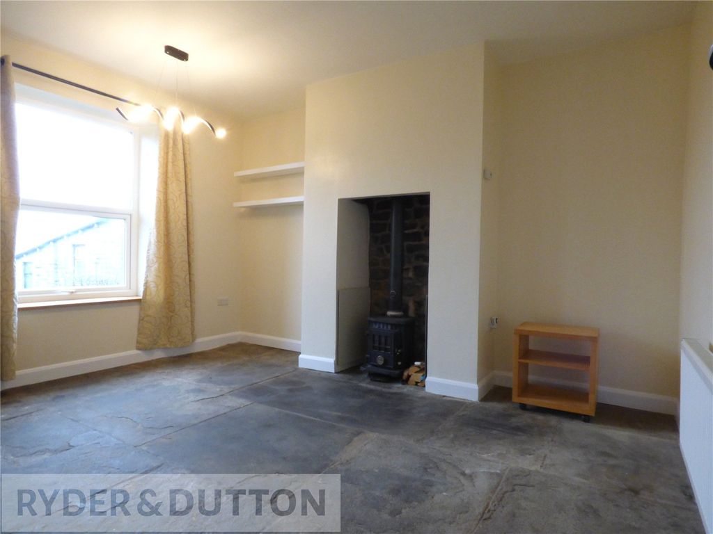 Property photo 2 of 19 Lounge