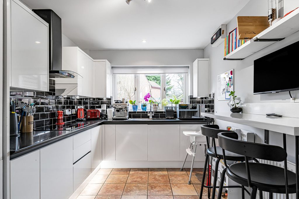 Additional image 11 of 4 bed detached house for saleMay Tree Close, Bicester OX26