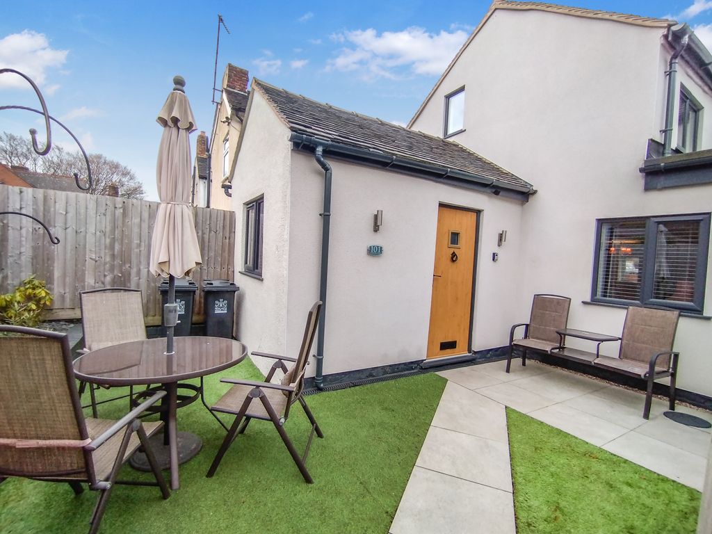 Property photo 2 of 16
