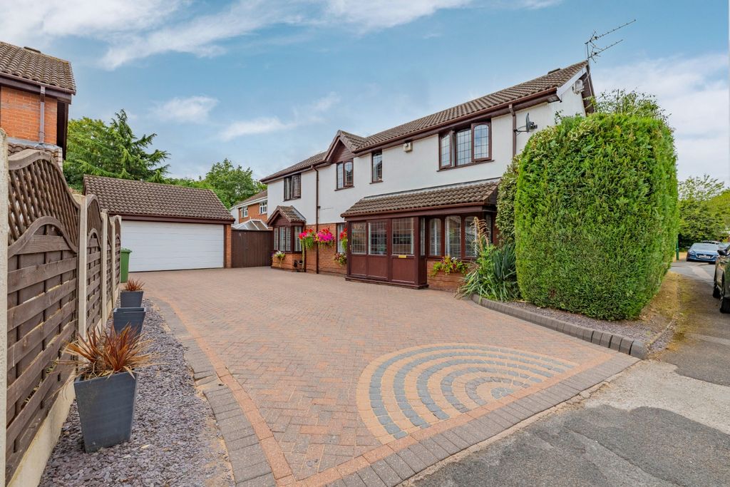 Property photo 1 of 46 5335700