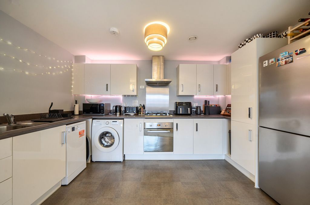 Property photo 3 of 22 1420565-14-69A16c...