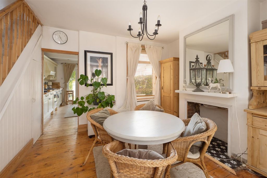 Property photo 3 of 14 Glebe Road, Margate