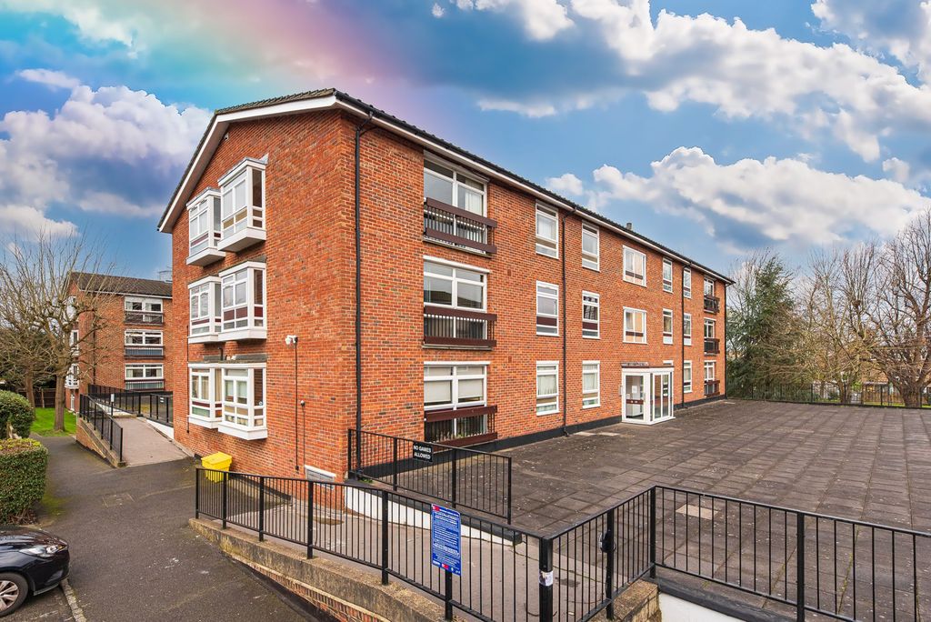 Property photo 1 of 22