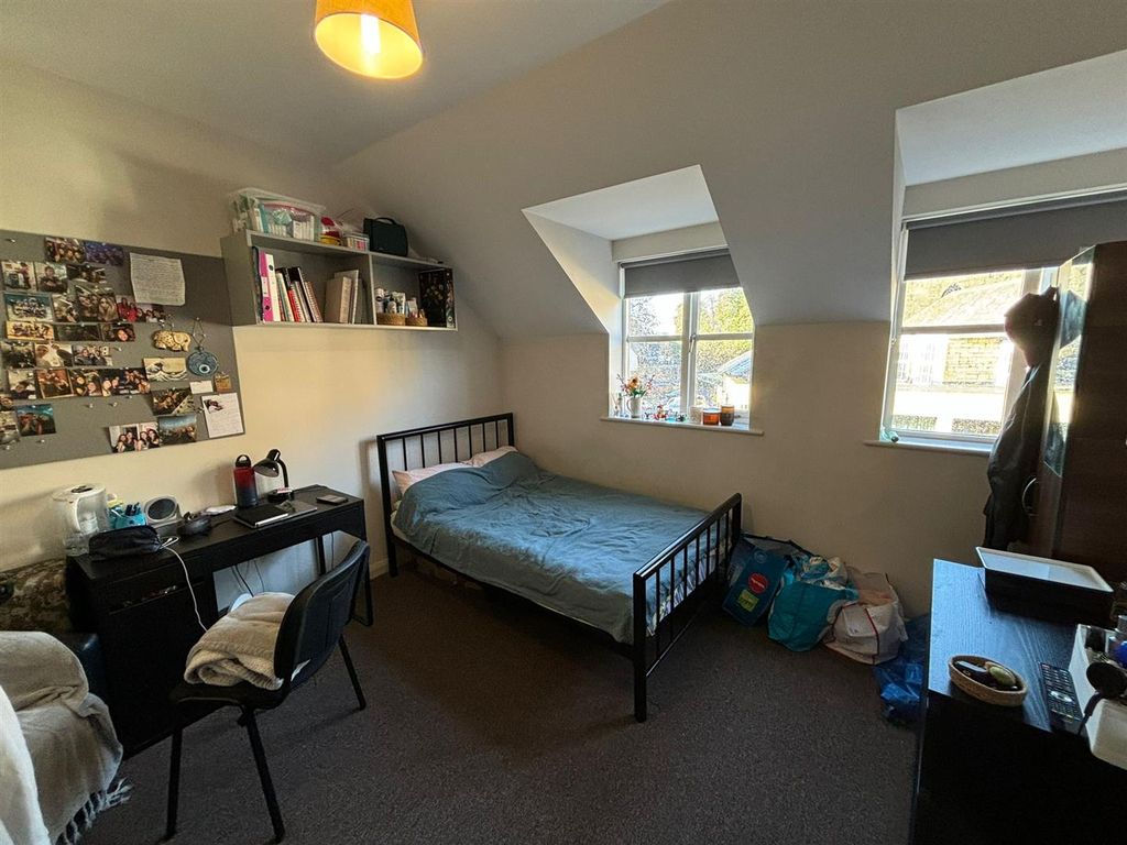 Property photo 3 of 12 Img-20241202-Wa0034.Jpg