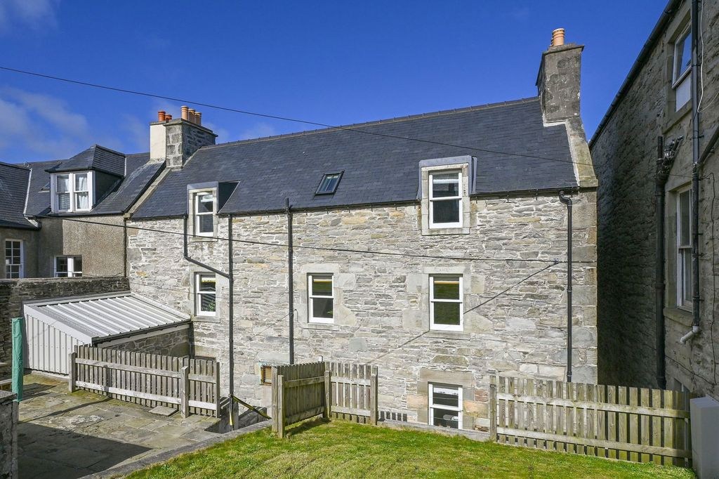 Property photo 1 of 67