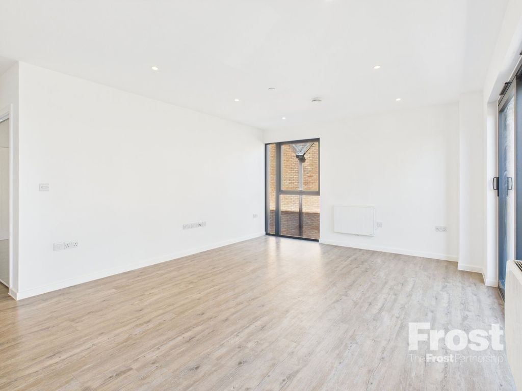 Property photo 3 of 10 Picture No. 06