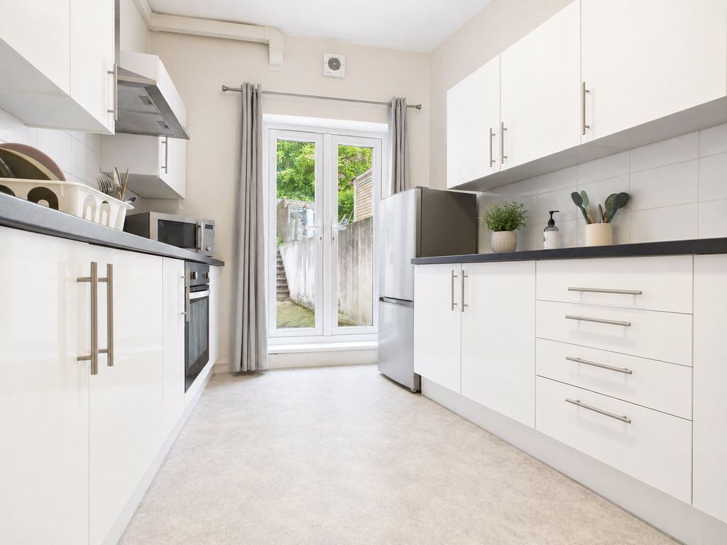 Property photo 1 of 12 Kitchen