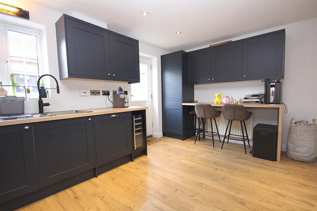 Property photo 3 of 11 Img_8479.Jpg