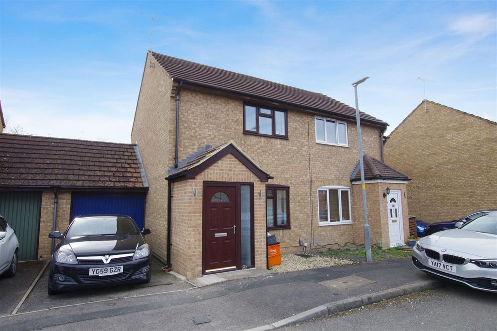Property photo 1 of 9