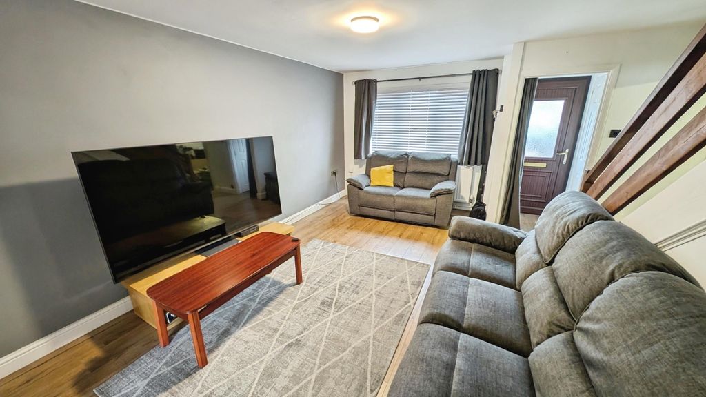 Property photo 2 of 12 Pbox-Img.Jpg