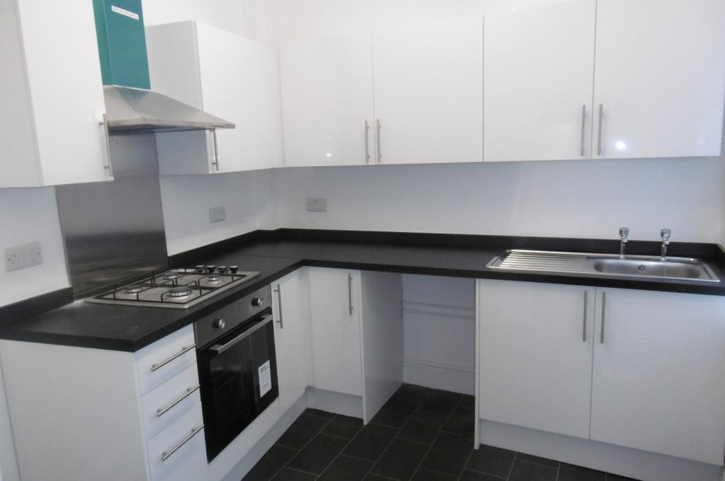 Property photo 1 of 10 (Main)