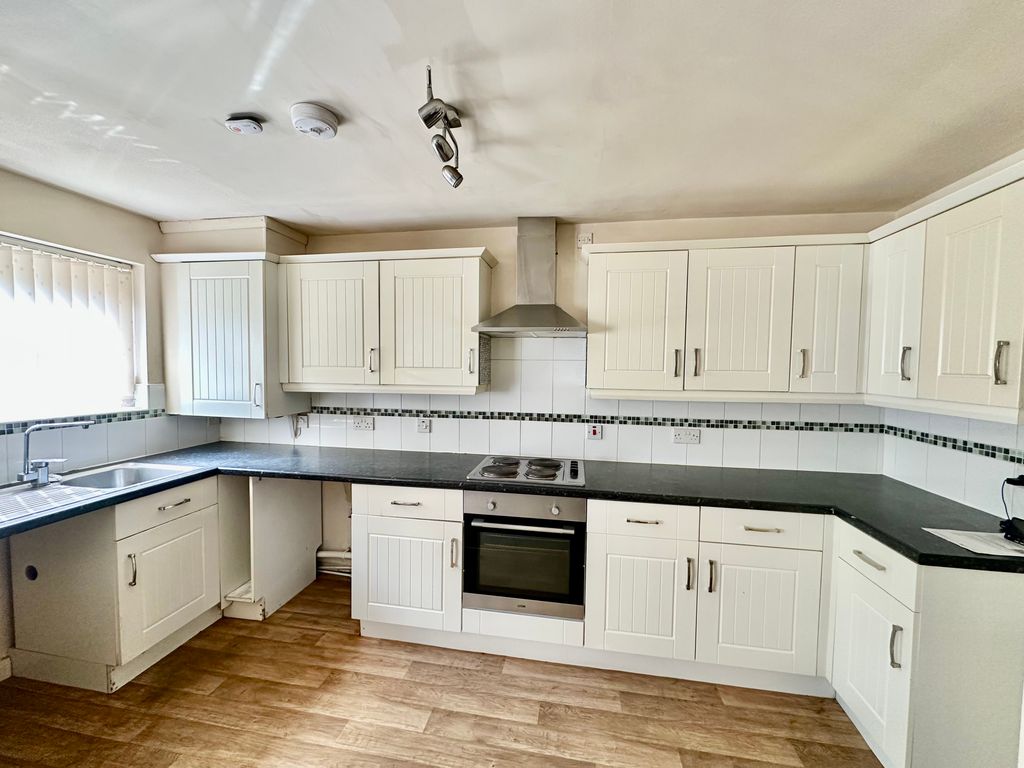 Property photo 3 of 11 Img_6686