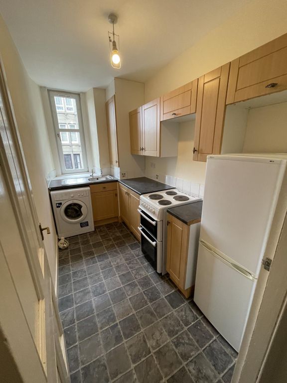 Property photo 3 of 7 Https://Cdn.Rmcloud.Online/Rmc-Temp-Live/Rent/45Ed
