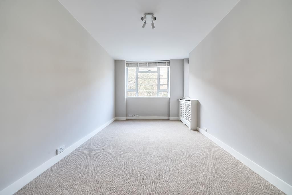 Property photo 3 of 11 Reception Room