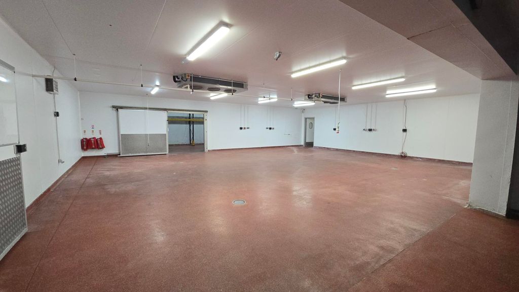 Property photo 2 of 4