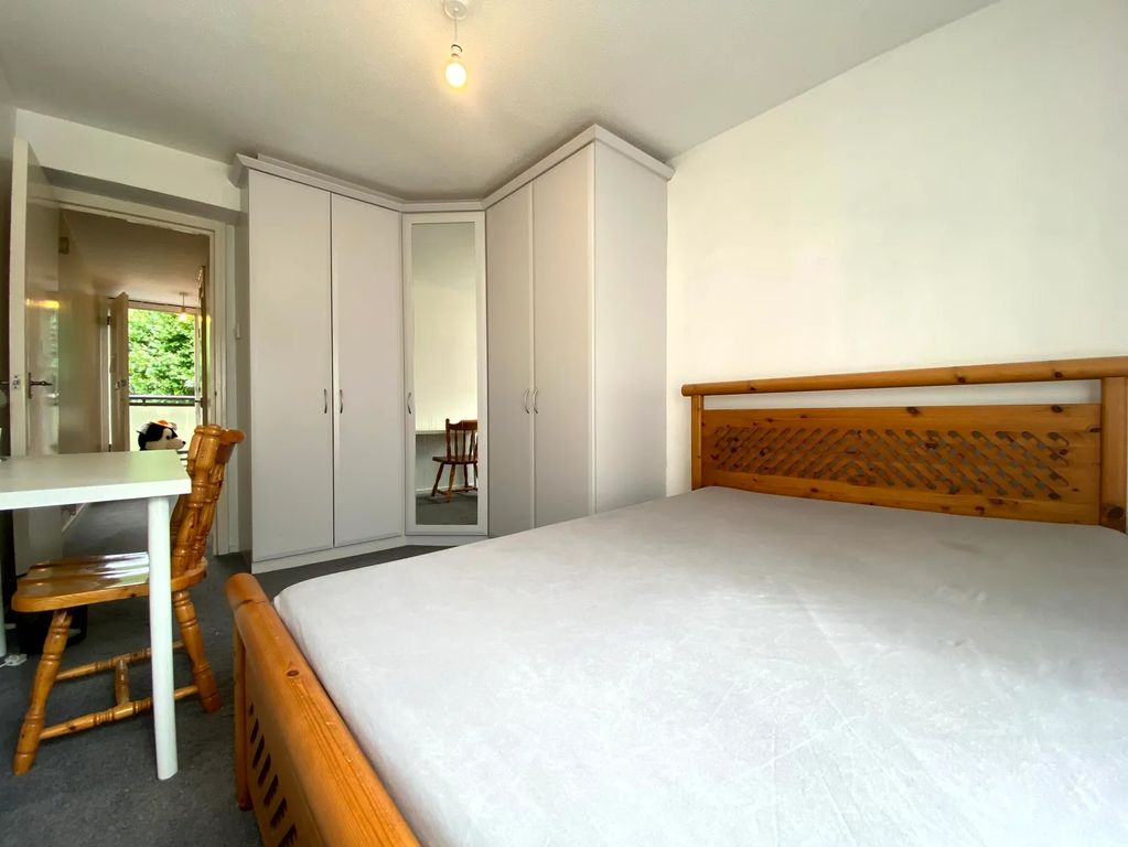 Property photo 3 of 8 Bright And Tidy Double Bedroom Featuring A Sturdy ...