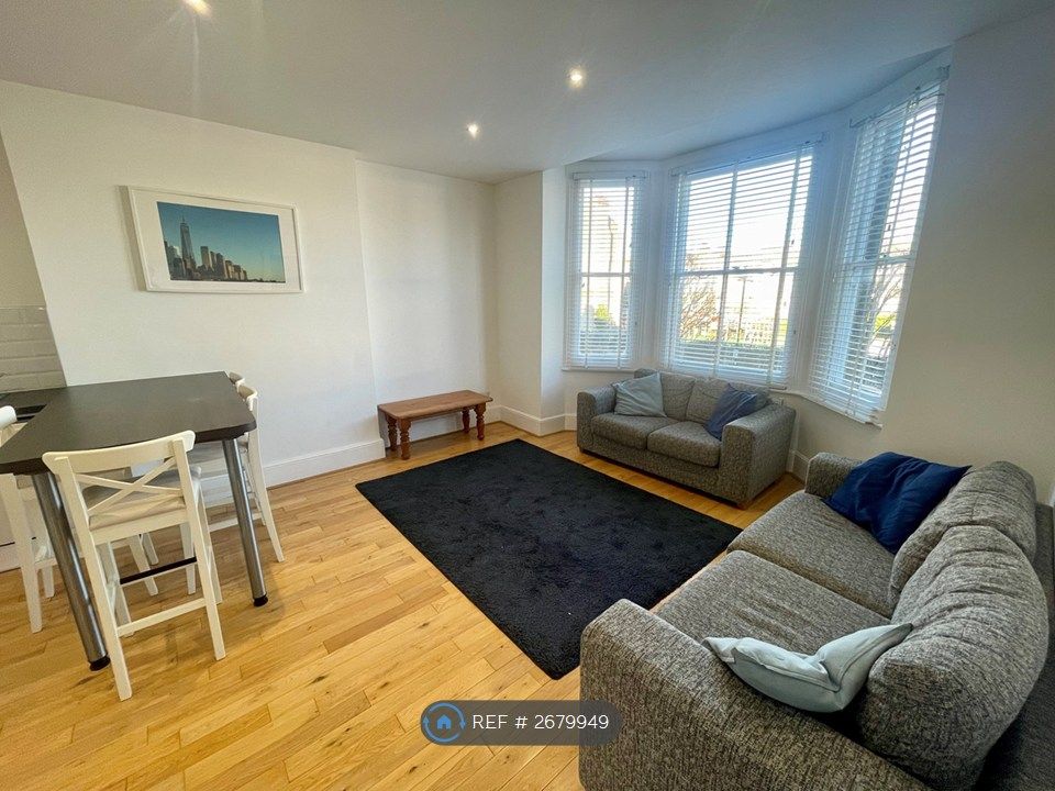 Property photo 3 of 16 Living Room