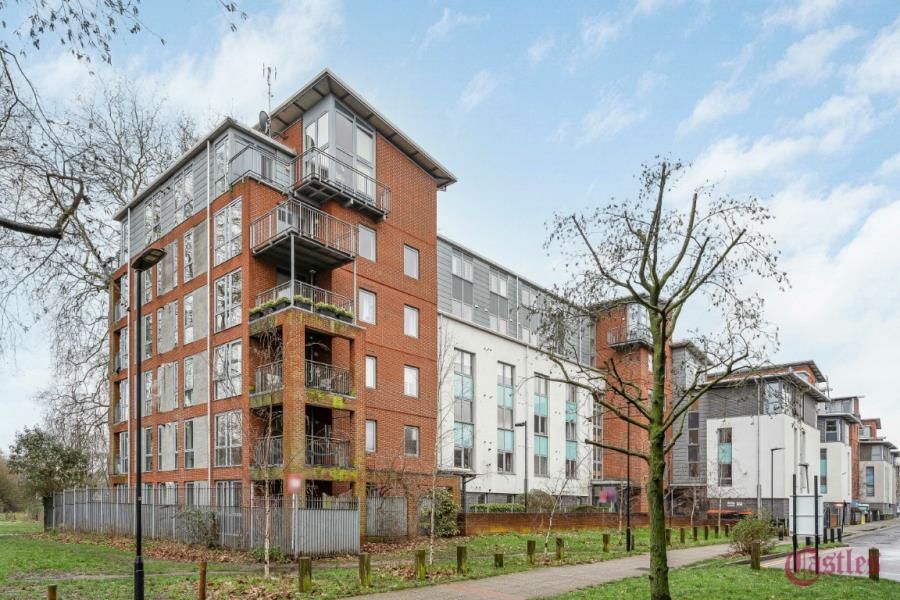 Property photo 2 of 25