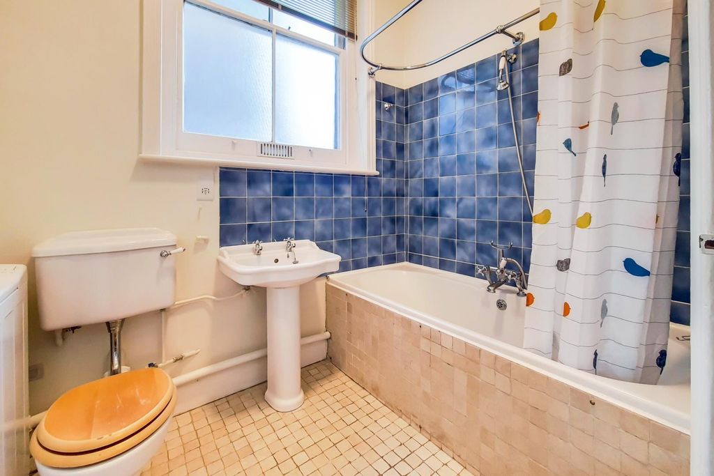 Property photo 3 of 10