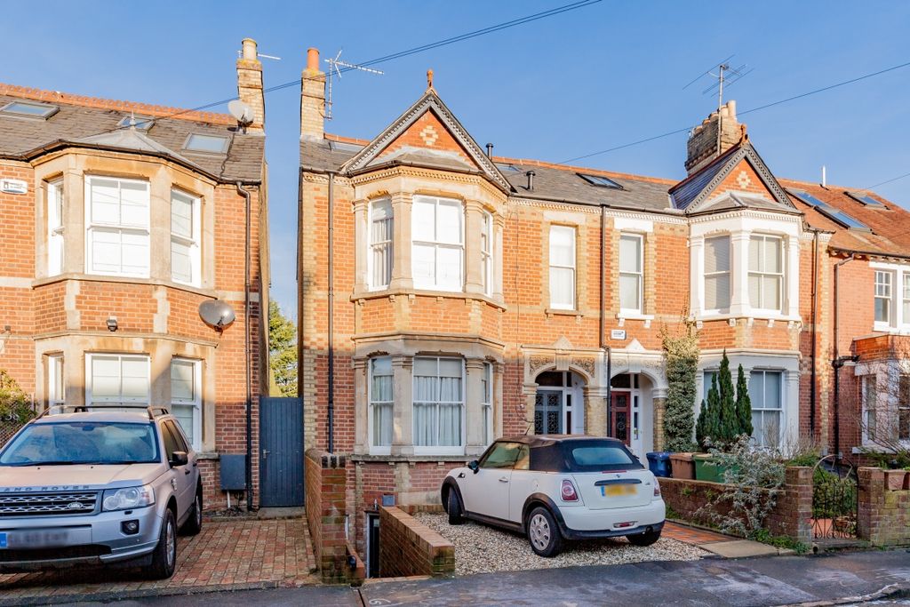 Property photo 2 of 7 121302