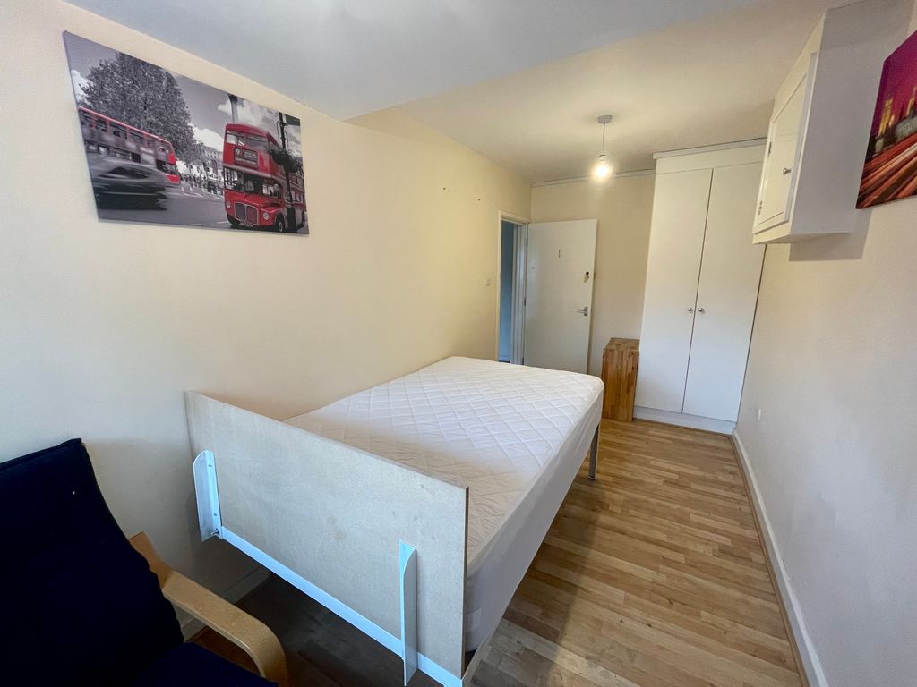 Property photo 3 of 4