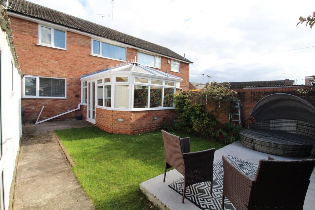 Property photo 2 of 13