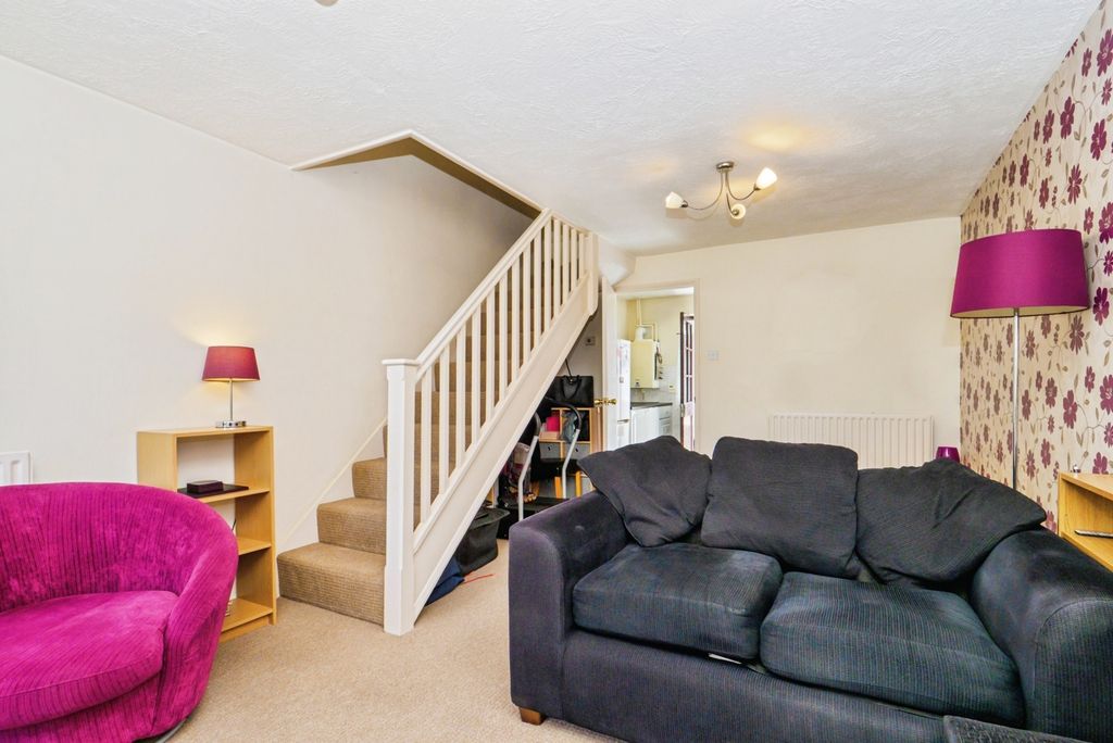 Property photo 3 of 19 Pbox-Img.Jpg