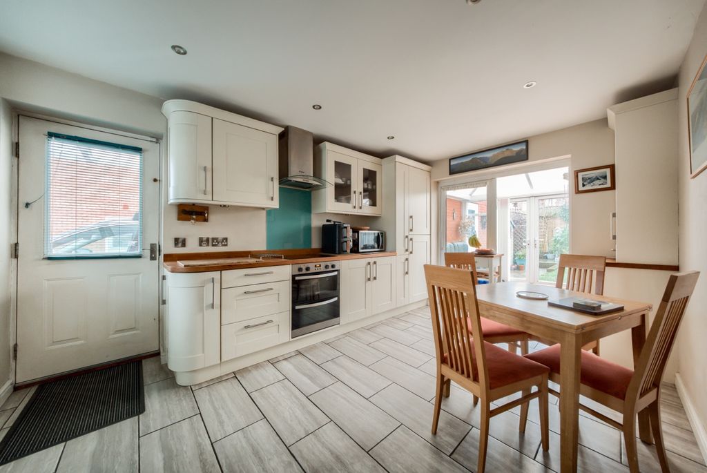 Property photo 3 of 22 Xt5A0581-Hdr(3) (1)