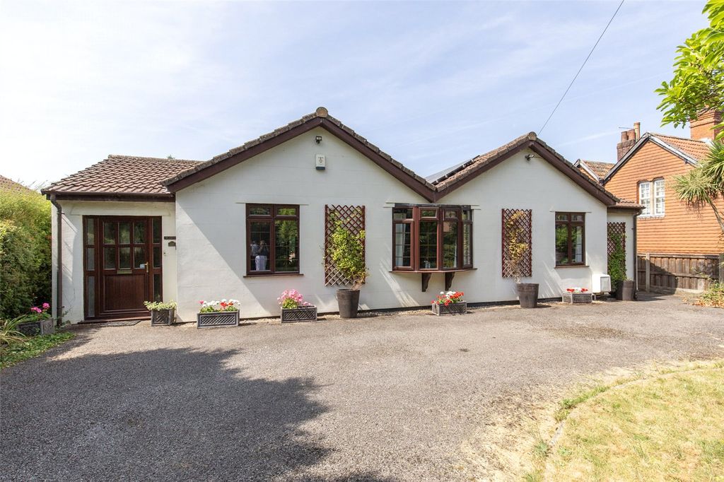 Property photo 1 of 26 Picture No. 08