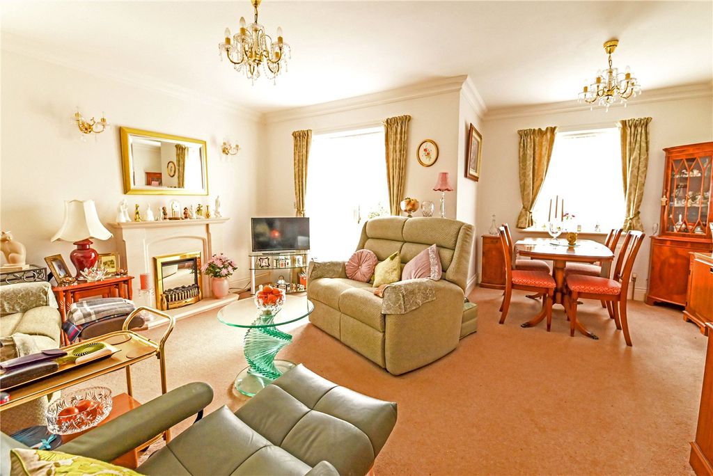 Property photo 2 of 17 Picture No. 04