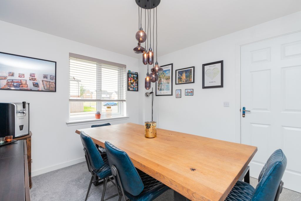 Property photo 3 of 24 14 National Drive  Glasgow G43-6